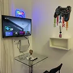 Dimora Sovrana- Gaming Guest house 3*