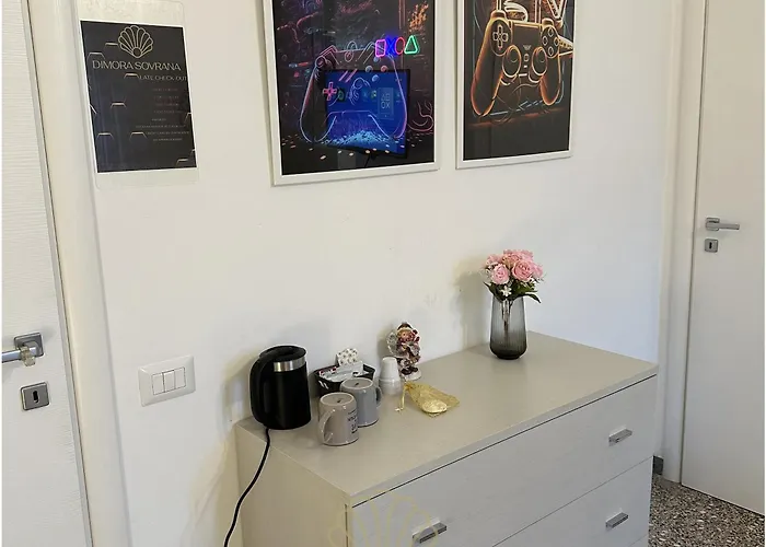 Dimora Sovrana- Gaming Guest house Matera